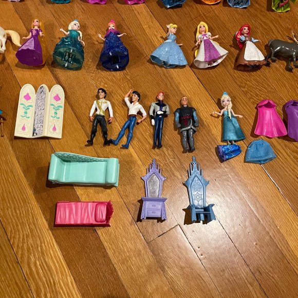EUC Disney Princess Magic Clip, Rubber and Roll Dolls (30 total) and more - Picture 4 of 4